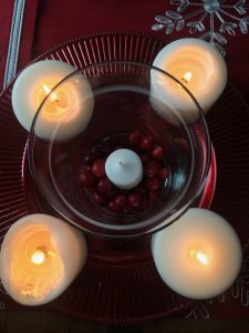 advent candles red plate