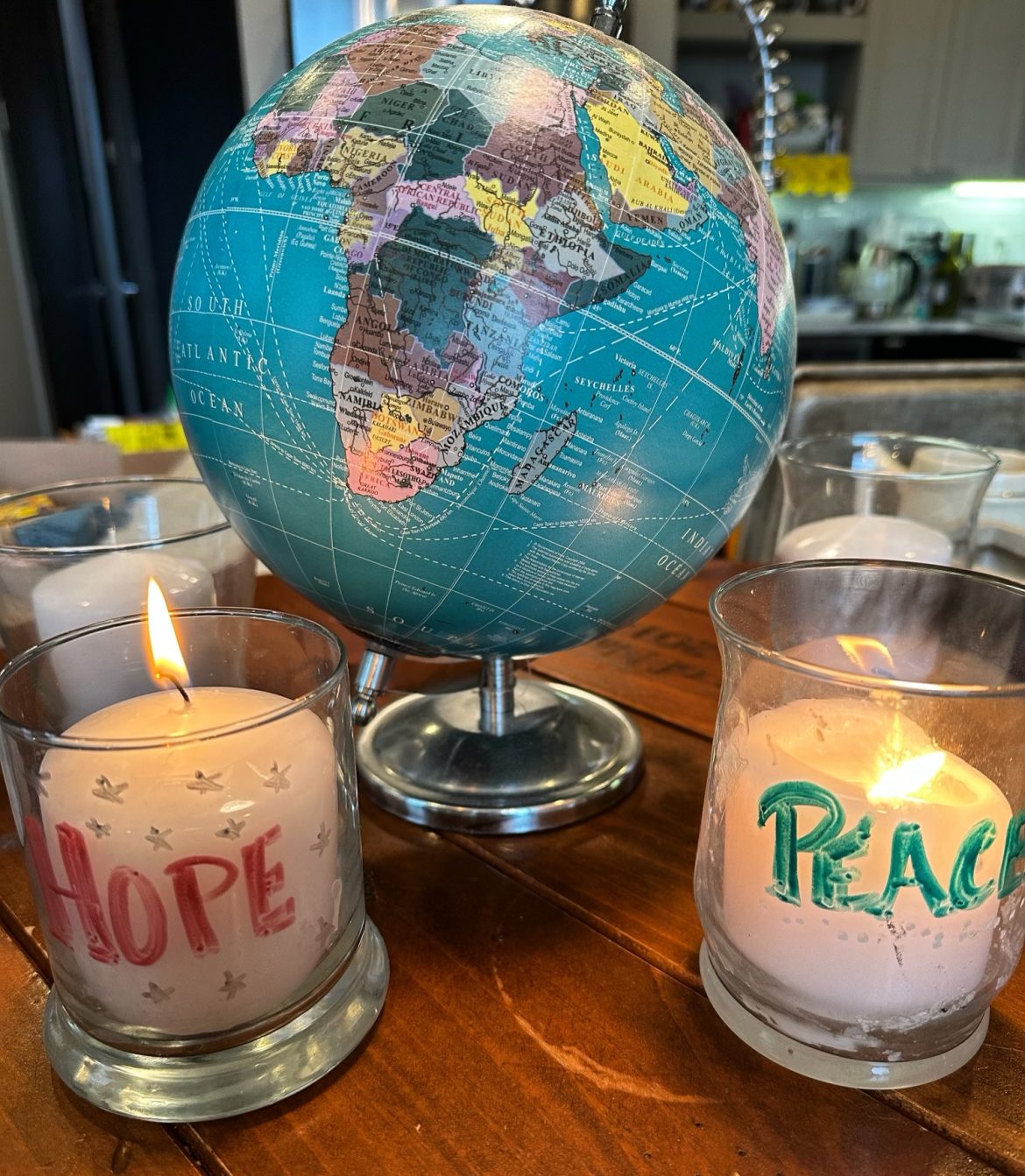 GLOBE and Candles GLOBE and Candles